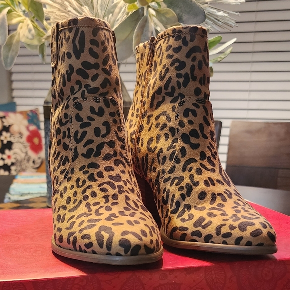Carlos by Carlos Santana Leopard Print Ankle Boots Size 8.5M - Picture 4 of 5